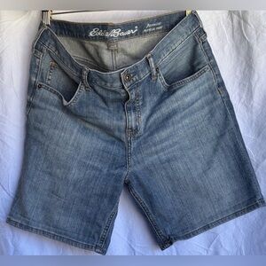 Eddie Bauer Light Blue Boyfriend Mid-Rise Denim Shorts 8